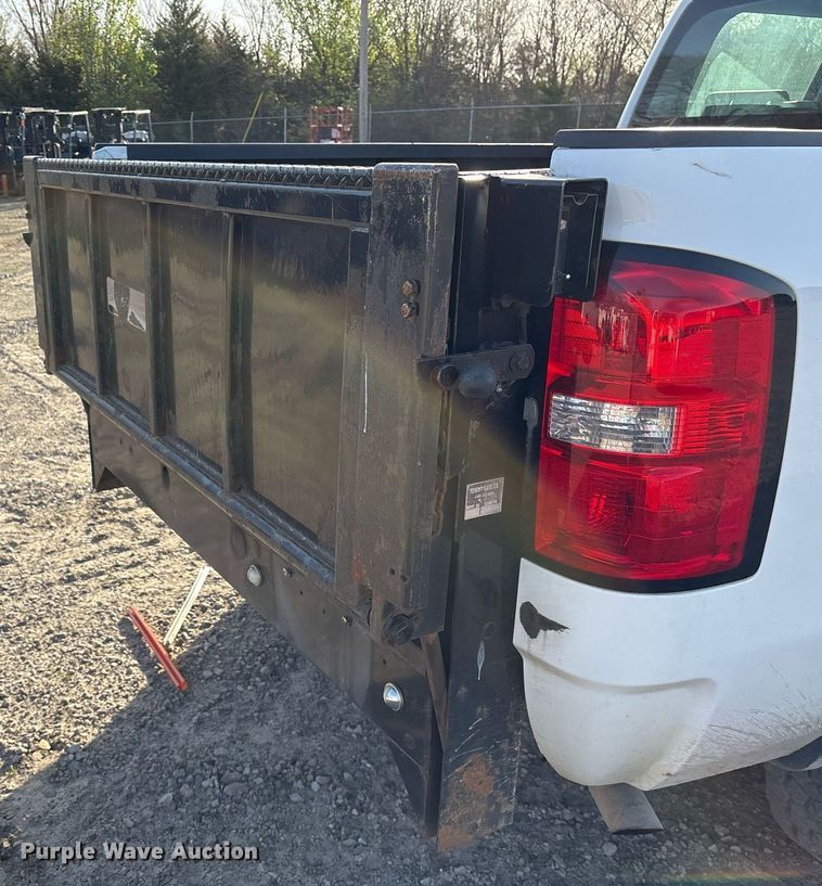 image for item OB9485 2018 GMC Sierra 1500 Crew Cab pickup truck