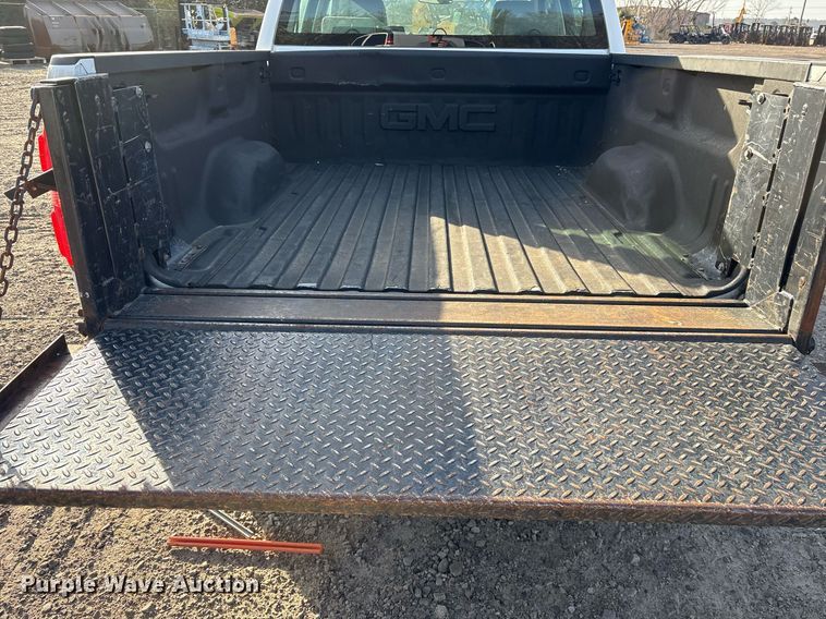 image for item OB9485 2018 GMC Sierra 1500 Crew Cab pickup truck