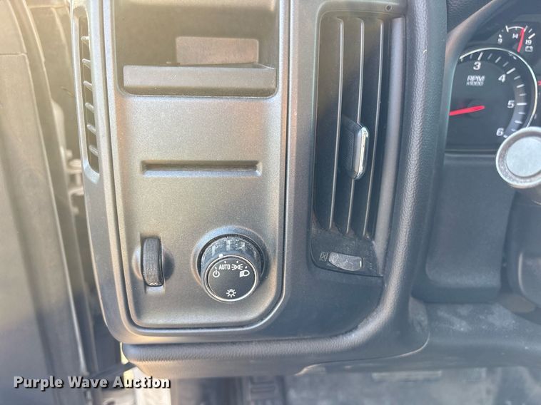 image for item OB9485 2018 GMC Sierra 1500 Crew Cab pickup truck