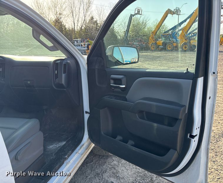 image for item OB9485 2018 GMC Sierra 1500 Crew Cab pickup truck