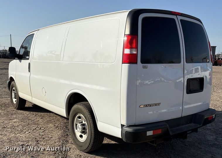image for item OB9486 2019 Chevrolet Express 2500 van