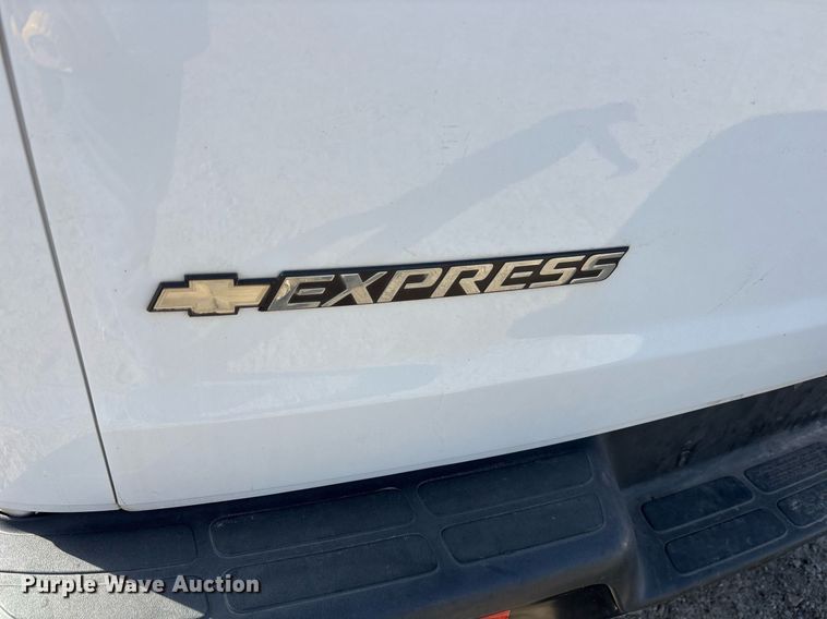 image for item OB9486 2019 Chevrolet Express 2500 van