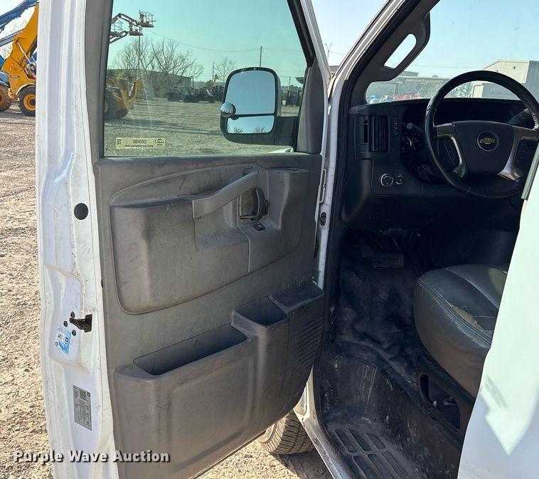 image for item OB9486 2019 Chevrolet Express 2500 van