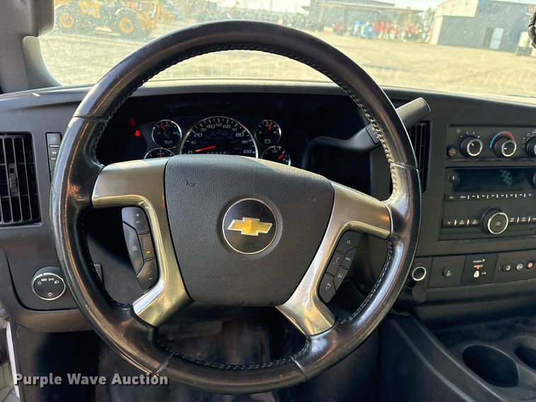 image for item OB9486 2019 Chevrolet Express 2500 van