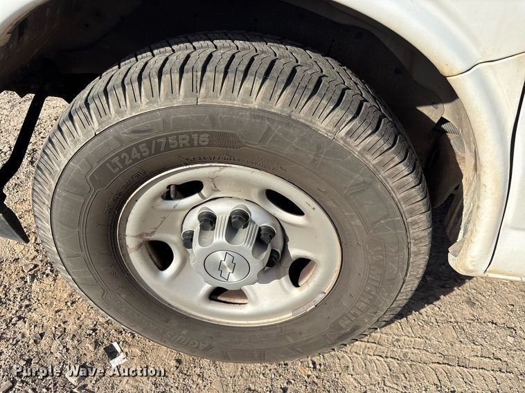 image for item OB9486 2019 Chevrolet Express 2500 van