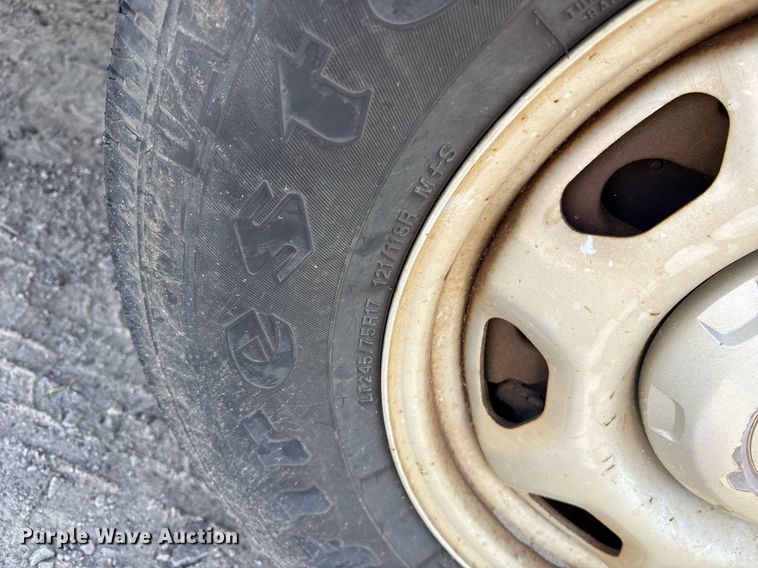 image for item OB9487 2012 Ford F150 pickup truck