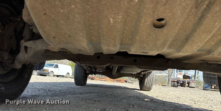 image for item OB9489 2005 Toyota Tundra pickup truck