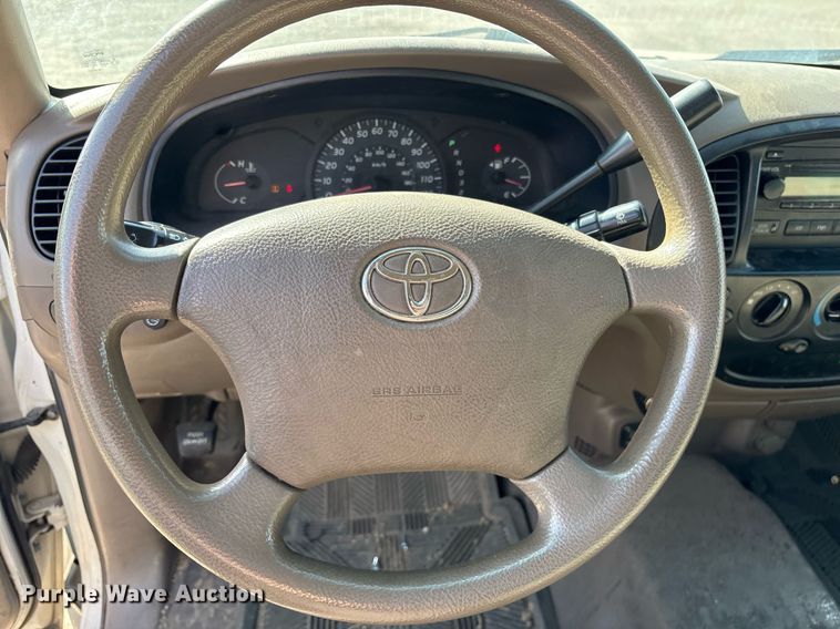 image for item OB9489 2005 Toyota Tundra pickup truck