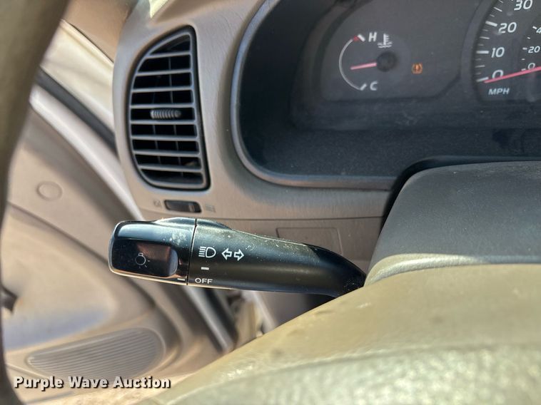 image for item OB9489 2005 Toyota Tundra pickup truck