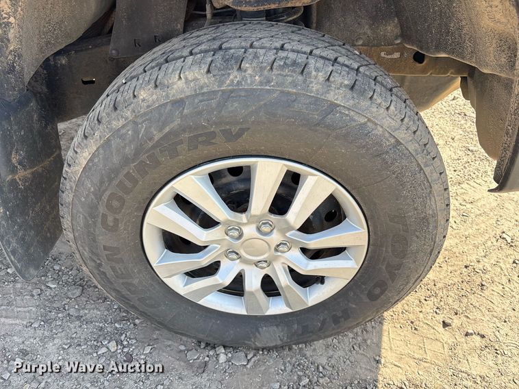 image for item OB9489 2005 Toyota Tundra pickup truck