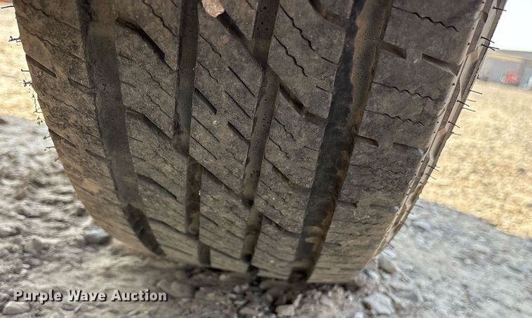 image for item OB9489 2005 Toyota Tundra pickup truck