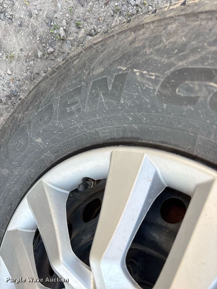 image for item OB9489 2005 Toyota Tundra pickup truck