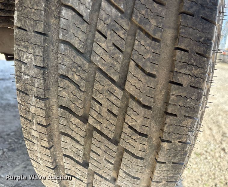 image for item OB9489 2005 Toyota Tundra pickup truck