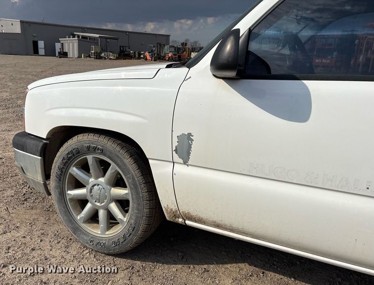 image for item OB9490 2004 Chevrolet Silverado 1500 pickup truck