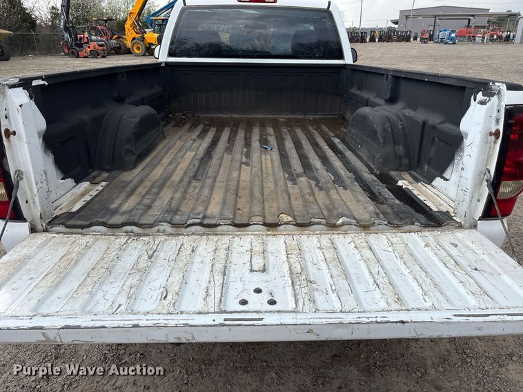 image for item OB9490 2004 Chevrolet Silverado 1500 pickup truck