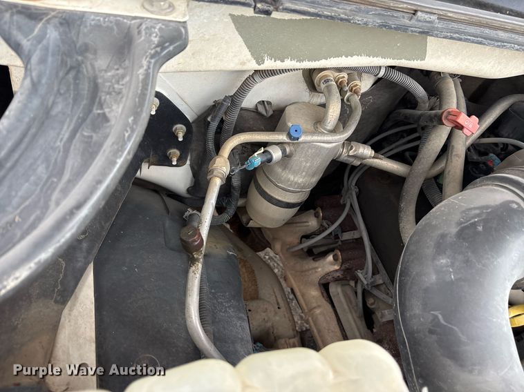 image for item OB9490 2004 Chevrolet Silverado 1500 pickup truck