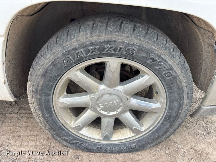 image for item OB9490 2004 Chevrolet Silverado 1500 pickup truck