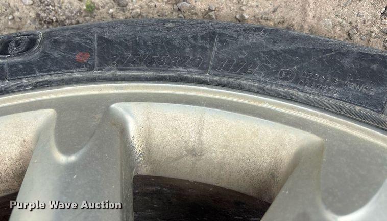 image for item OB9490 2004 Chevrolet Silverado 1500 pickup truck