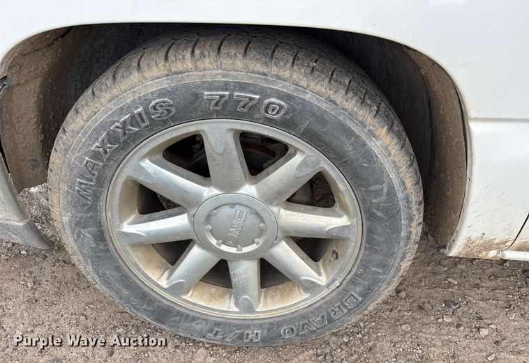 image for item OB9490 2004 Chevrolet Silverado 1500 pickup truck