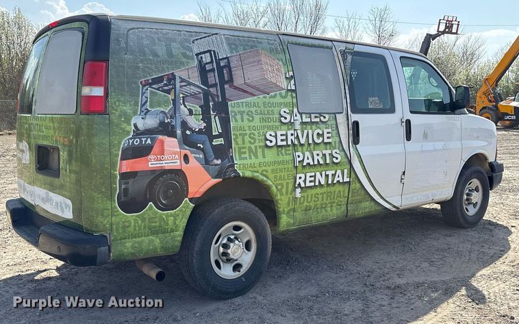 image for item OB9491 2013 Chevrolet Express 2500 van