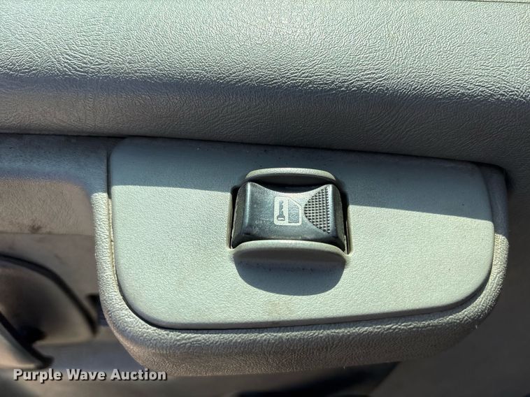 image for item OB9491 2013 Chevrolet Express 2500 van