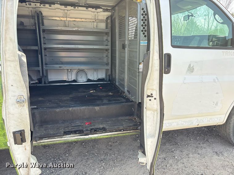 image for item OB9491 2013 Chevrolet Express 2500 van