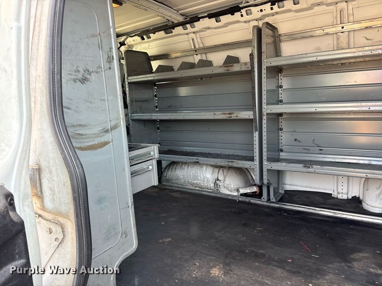 image for item OB9491 2013 Chevrolet Express 2500 van