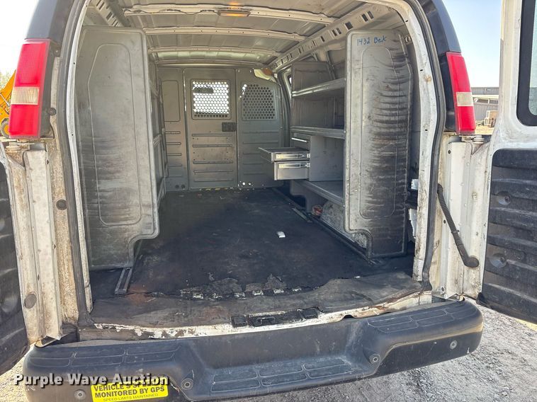 image for item OB9491 2013 Chevrolet Express 2500 van