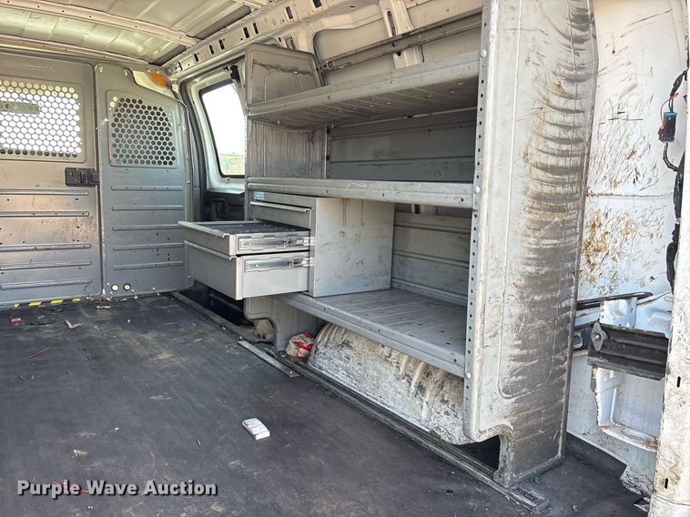 image for item OB9491 2013 Chevrolet Express 2500 van