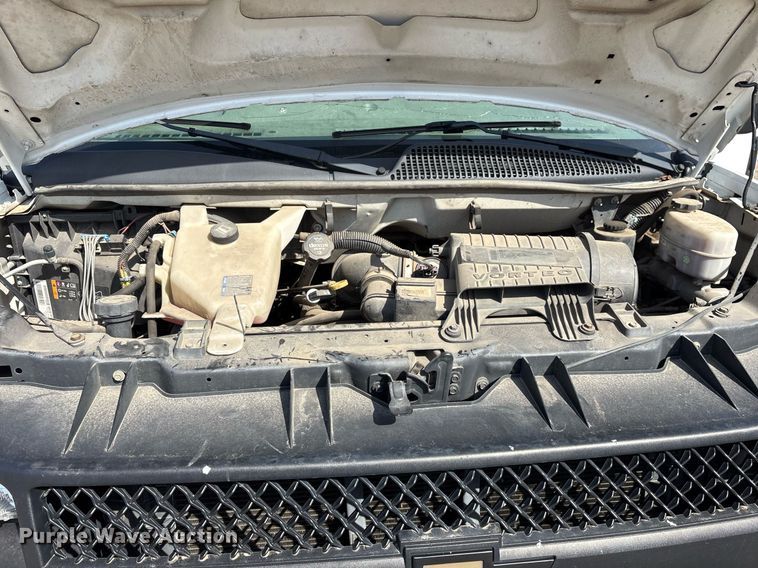 image for item OB9491 2013 Chevrolet Express 2500 van