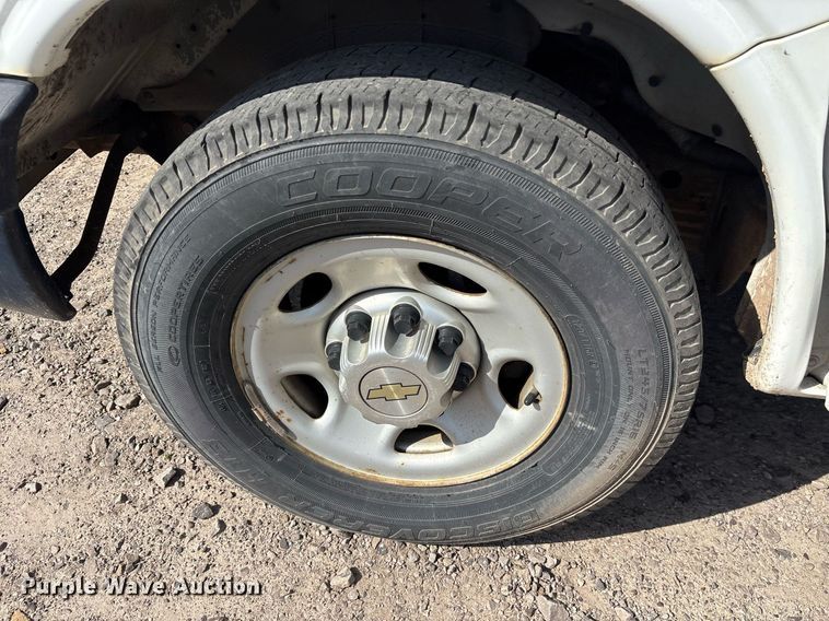 image for item OB9491 2013 Chevrolet Express 2500 van