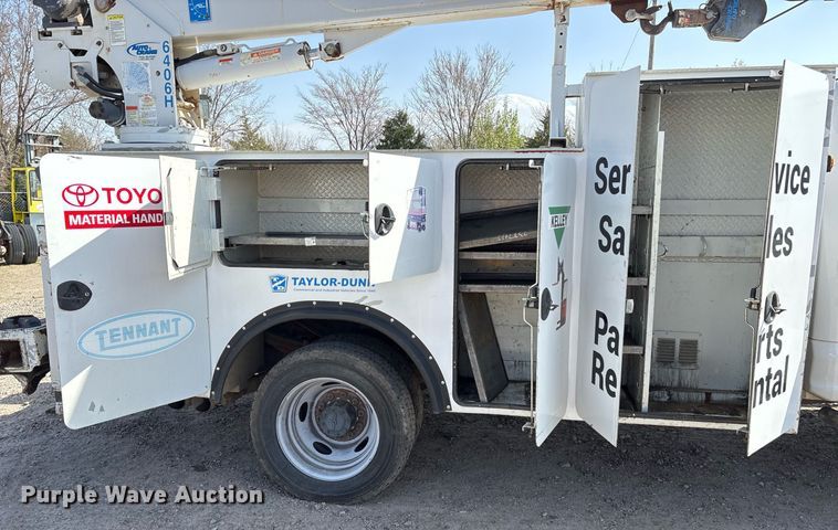 image for item OB9492 2019 Ford F550 Super Duty SuperCab utility / service truck