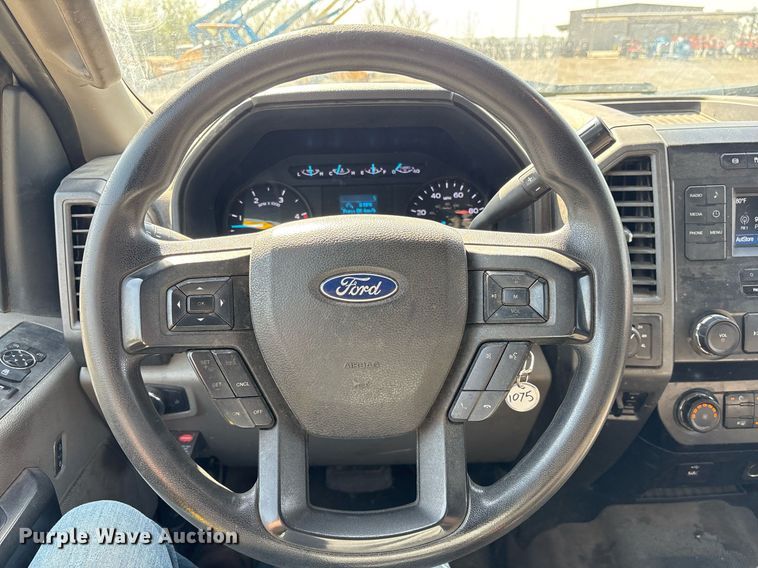 image for item OB9492 2019 Ford F550 Super Duty SuperCab utility / service truck