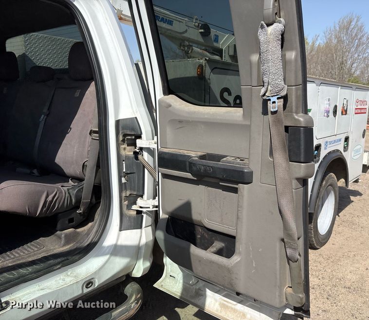 image for item OB9492 2019 Ford F550 Super Duty SuperCab utility / service truck