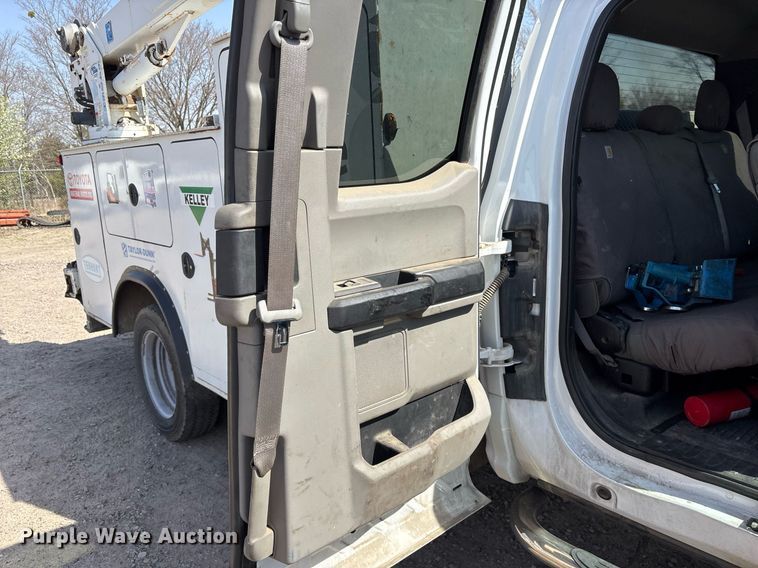 image for item OB9492 2019 Ford F550 Super Duty SuperCab utility / service truck