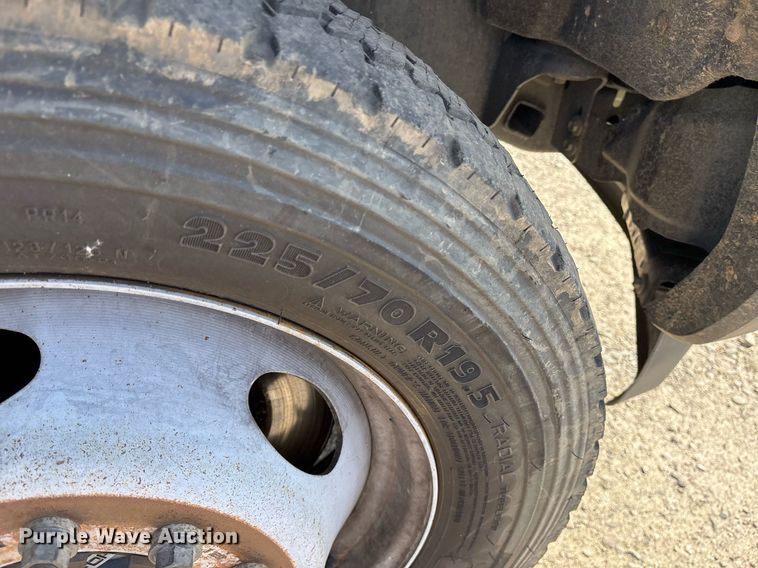 image for item OB9492 2019 Ford F550 Super Duty SuperCab utility / service truck