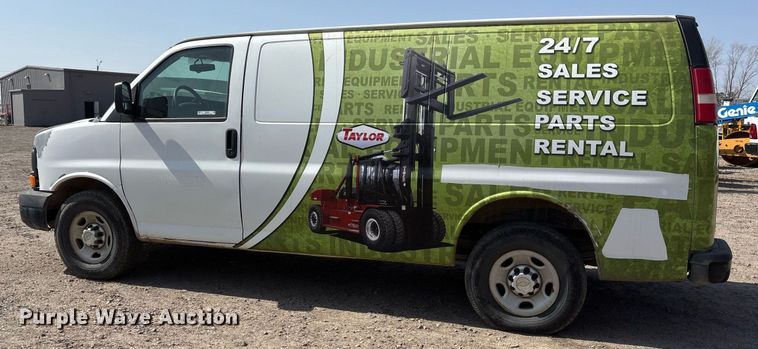 image for item OB9499 2012 Chevrolet Express 2500 van