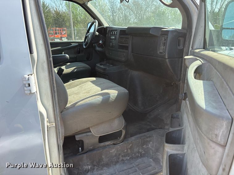 image for item OB9499 2012 Chevrolet Express 2500 van