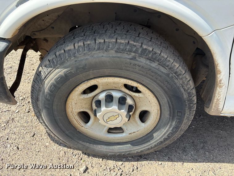 image for item OB9499 2012 Chevrolet Express 2500 van