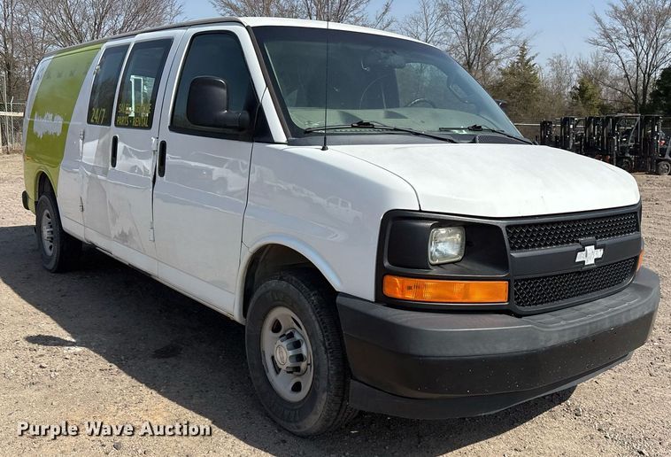image for item OB9500 2017 Chevrolet Express 2500 van