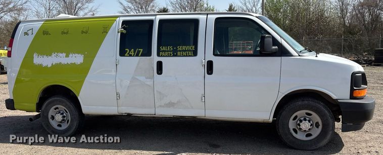 image for item OB9500 2017 Chevrolet Express 2500 van