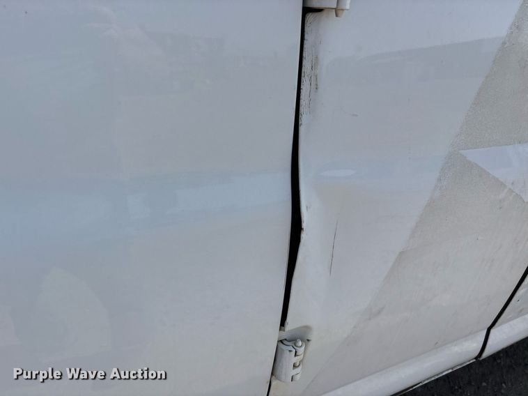 image for item OB9500 2017 Chevrolet Express 2500 van