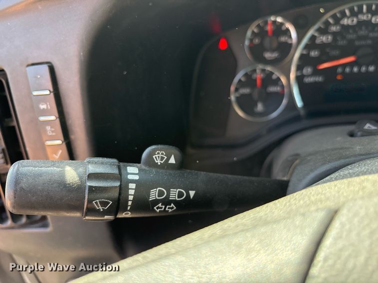 image for item OB9500 2017 Chevrolet Express 2500 van