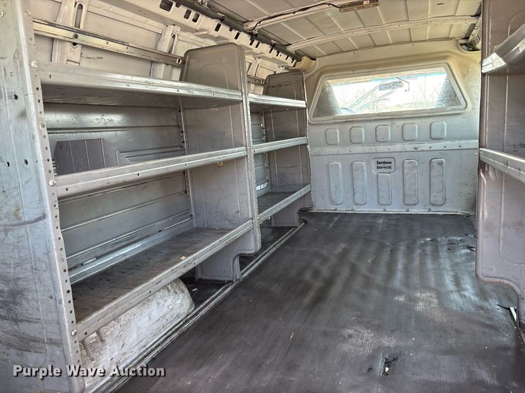 image for item OB9500 2017 Chevrolet Express 2500 van