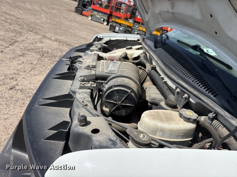 image for item OB9500 2017 Chevrolet Express 2500 van