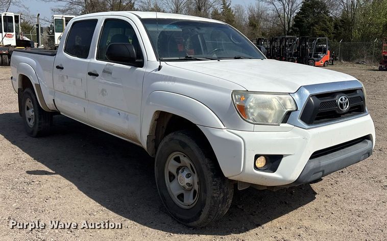 image for item OB9501 2014 Toyota Tacoma Double Cab pickup truck