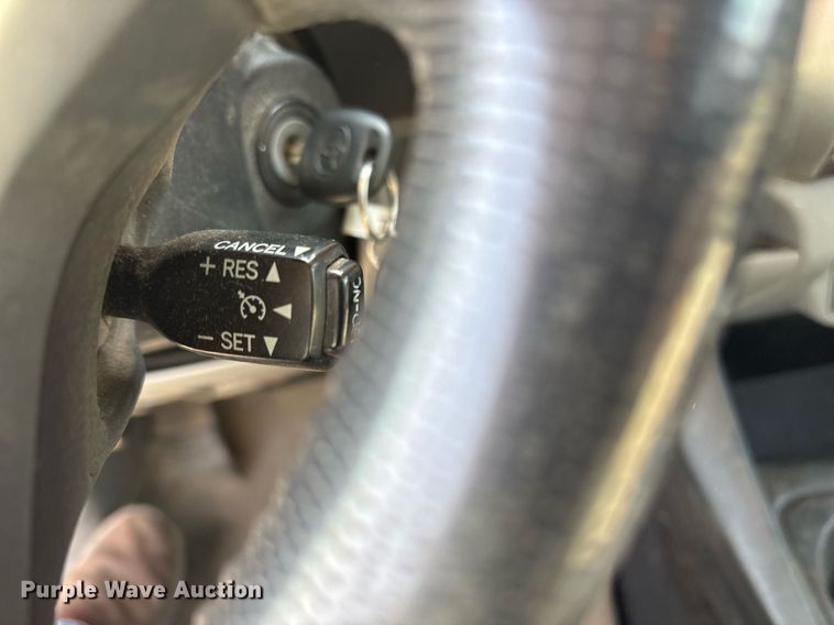 image for item OB9501 2014 Toyota Tacoma Double Cab pickup truck