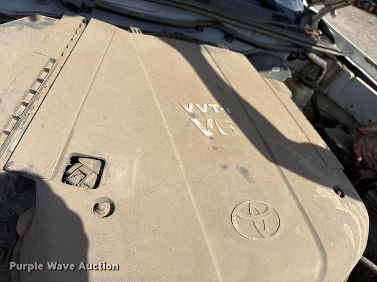 image for item OB9501 2014 Toyota Tacoma Double Cab pickup truck