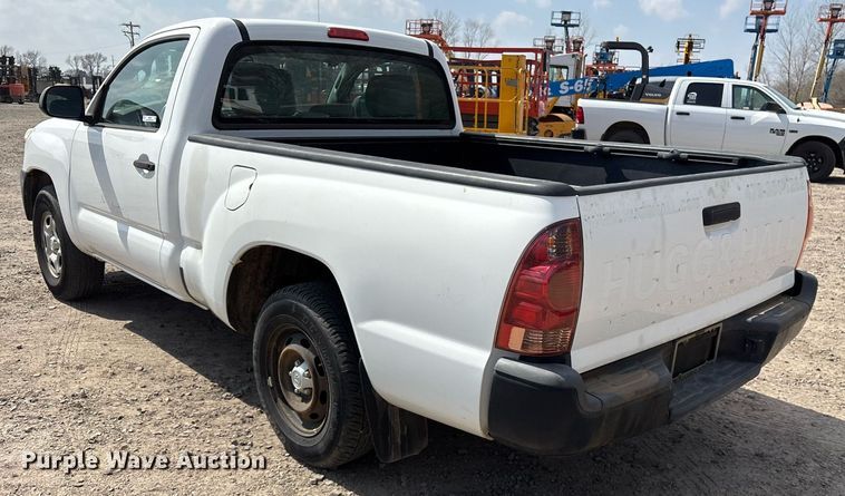 image for item OB9507 2014 Toyota Tacoma pickup truck