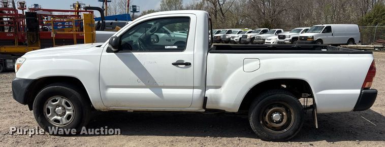 image for item OB9507 2014 Toyota Tacoma pickup truck